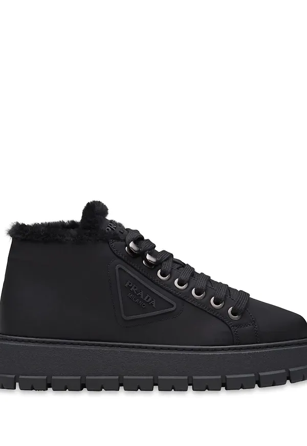 Prada Tyre låga sneakers - Svart