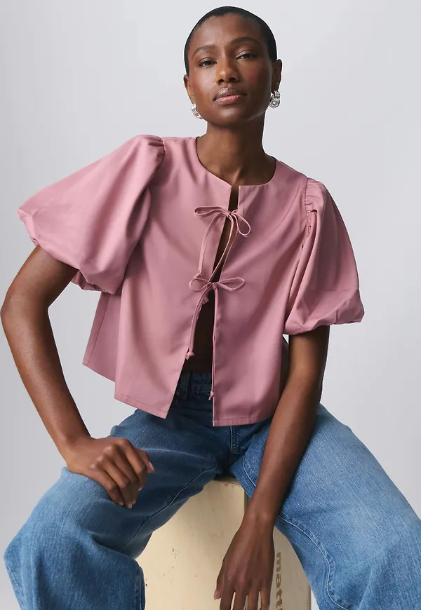 Puff sleeve blouse