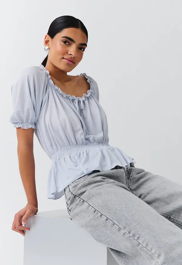 Puff sleeve top