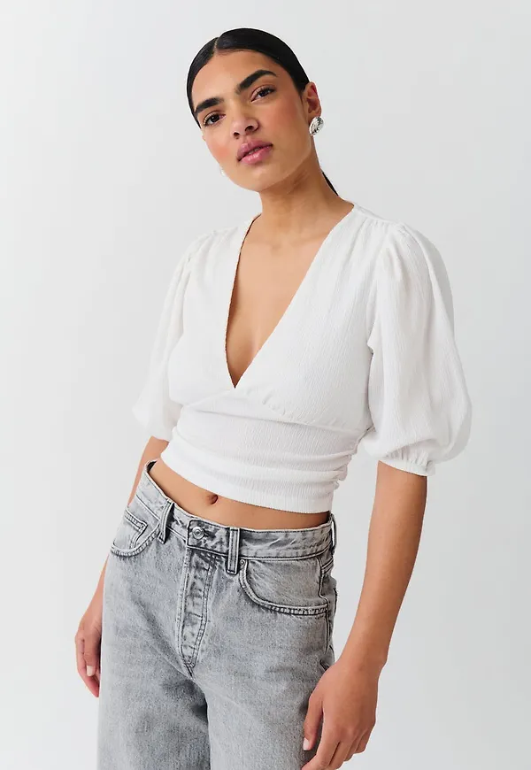 Puff sleeve top