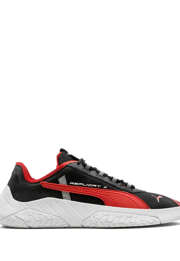 PUMA Replicat-X Scuderia Ferrari sneakers - Svart