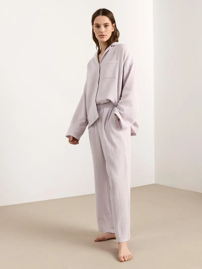 Pyjamasbyxa i krinklad bomull