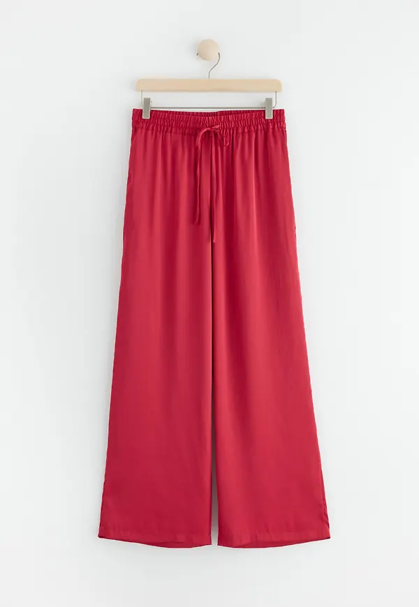 Pyjamasbyxa i satin