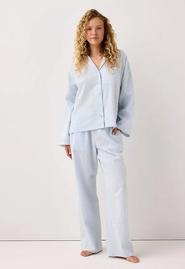 Pyjamasbyxor i bäckebölja med längre ben