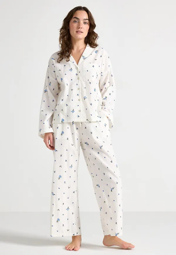 Pyjamasbyxor i bäckebölja