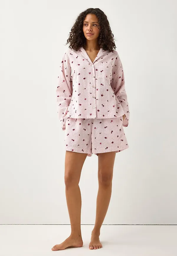 Pyjamasshorts i bäckebölja