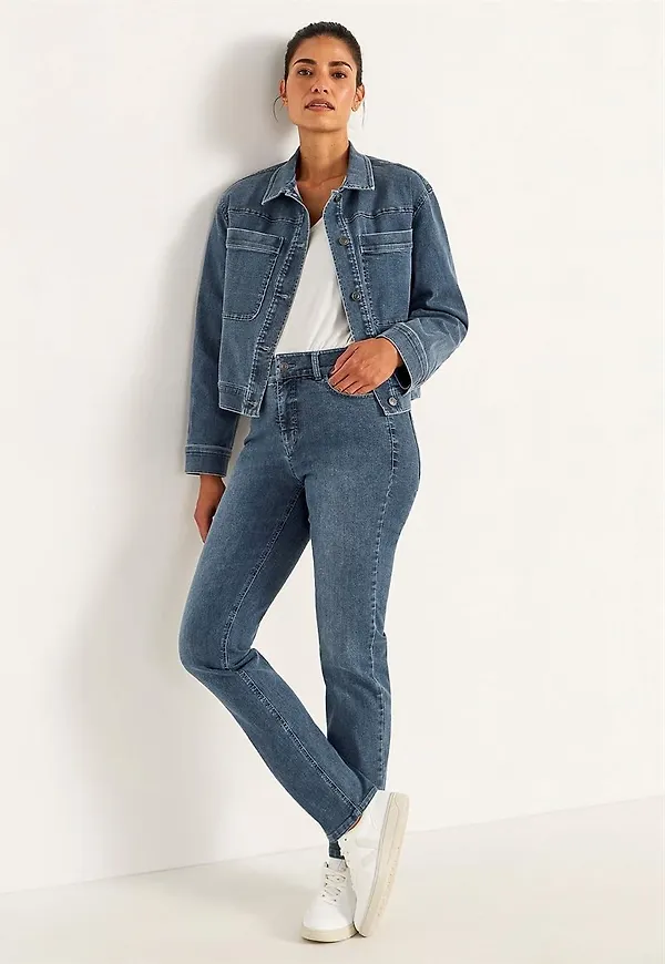Raka jeans i stretchig denim Sara