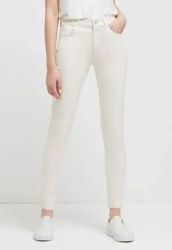Rebound Skinny Jeans