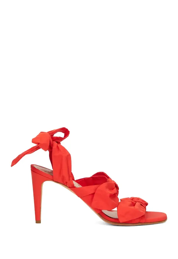 RED(V) sandaler med rosettdetalj - Röd