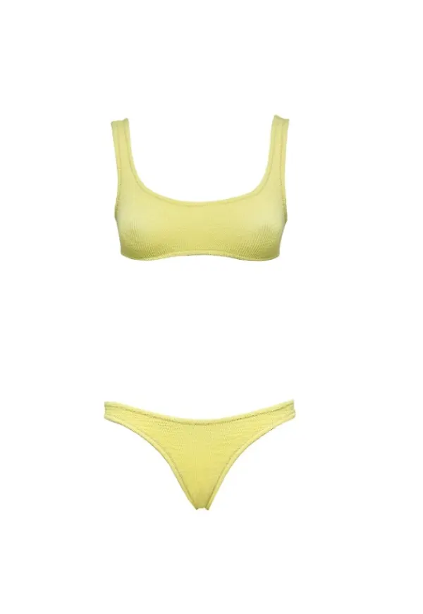 Reina Olga Bikini Gul, Dam