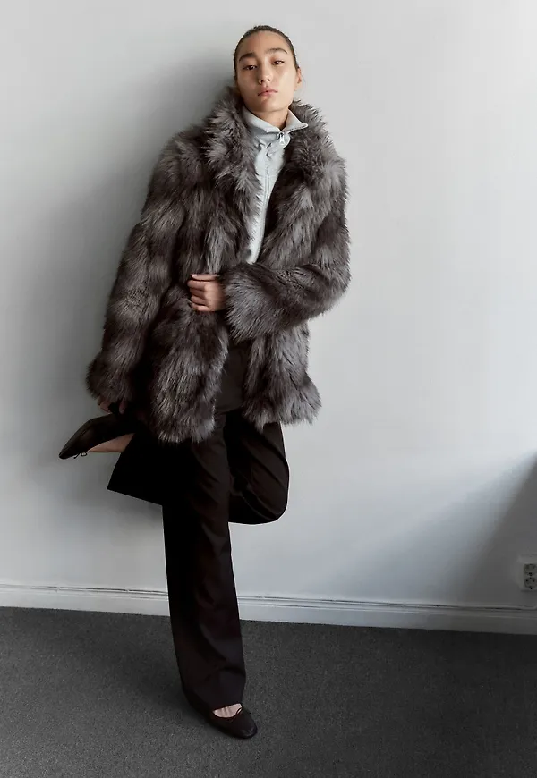 Relaxed faux fur jacket