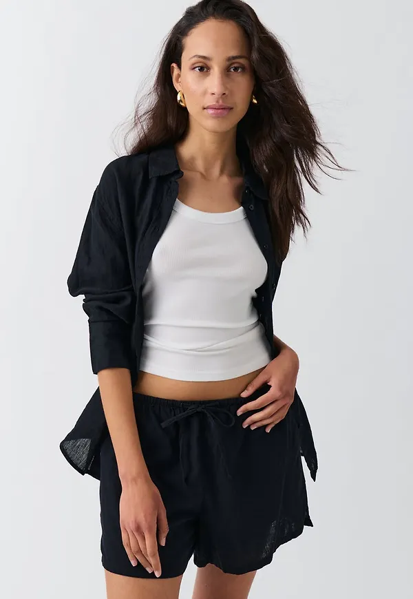 Relaxed linen blend shorts