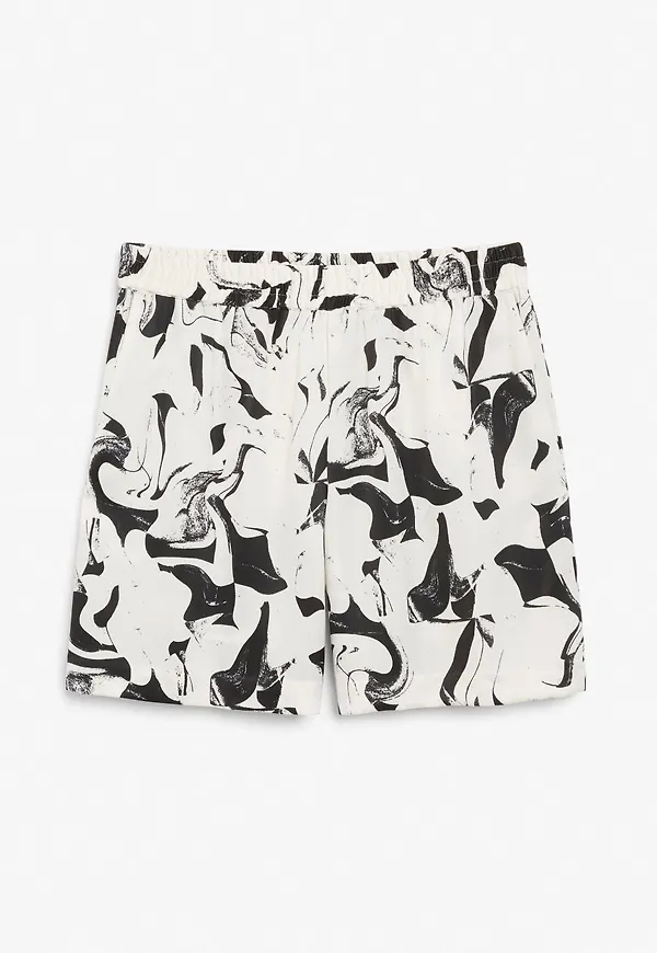 Relaxed satin shorts - Black