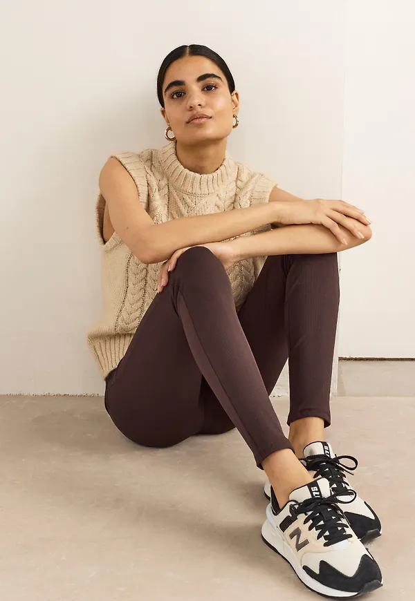 Ribbade leggings med hög midja
