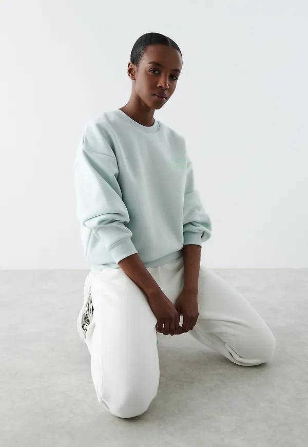 Riley sweater