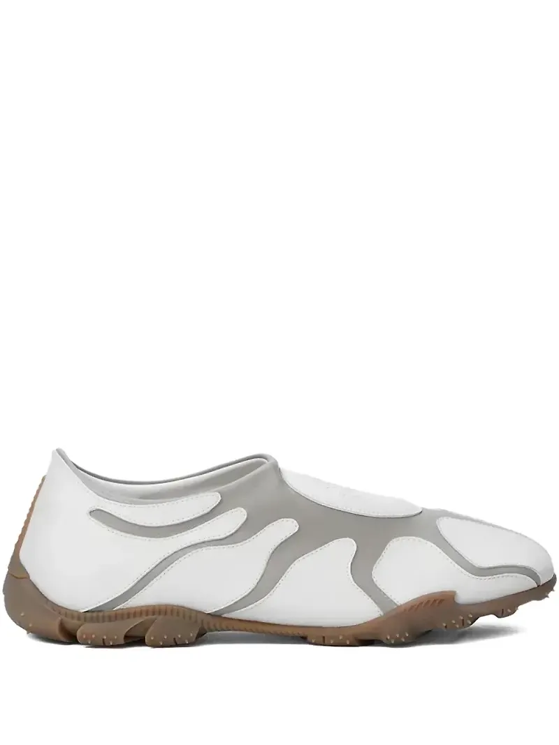 Rombaut asymmetriska slip on-skor - Vit