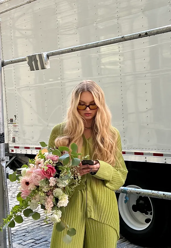 Romee Strijd x NA-KD Skrynklad vid skjorta - Green