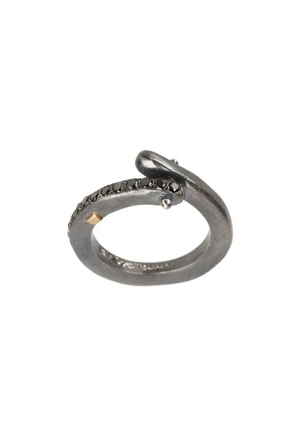 Rosa Maria ring med nitar - Silverfärgad