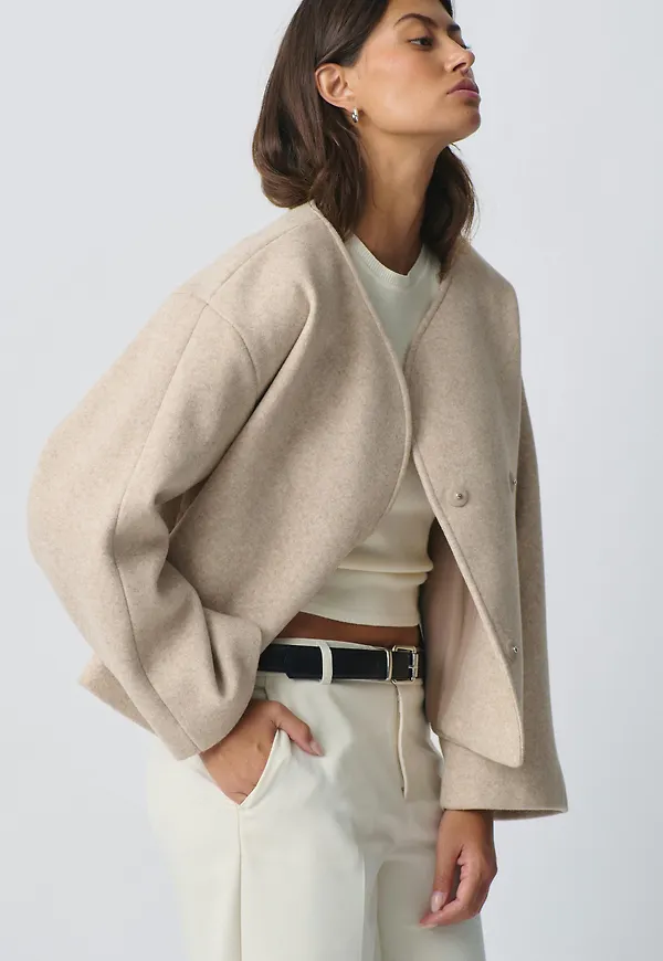 Round neck short jacket