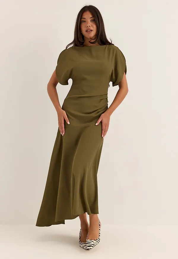 Rounded Sleeve Maxi Dress