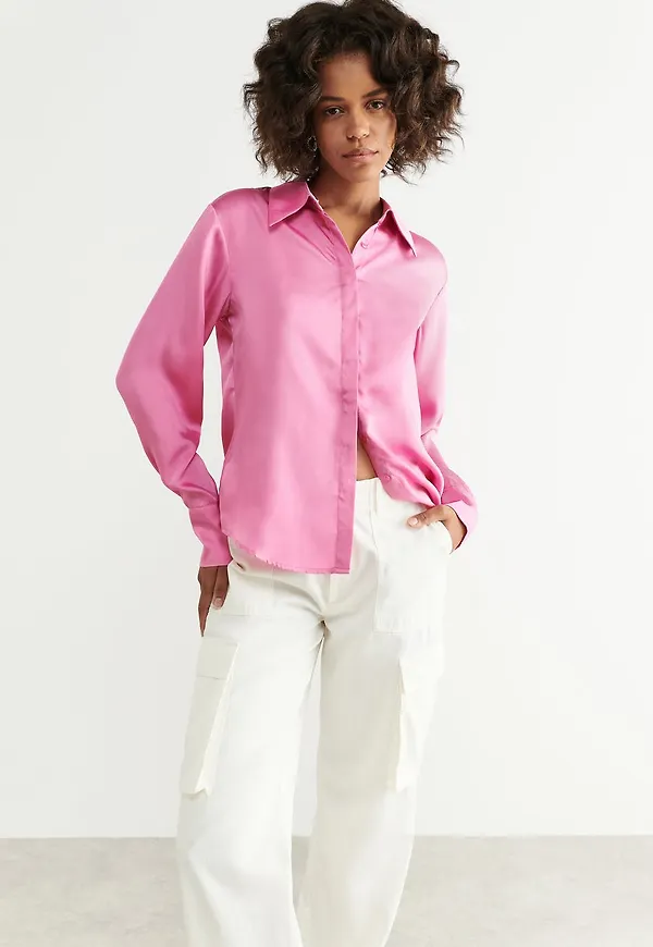 Saga shirt