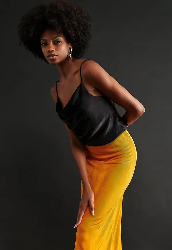 Sandra cowlneck singlet