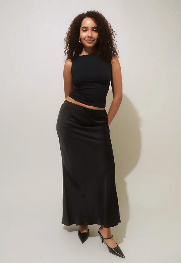 Satin mermaid maxi skirt