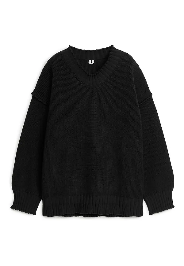 Scallop Edge Cotton Wool Jumper - Black
