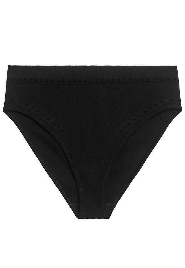 Seamless Bikini Briefs - Black