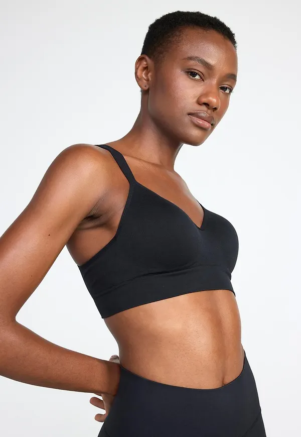 Seamless sport bh light support