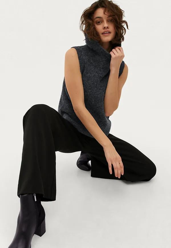 Second Female - Väst Omella Knit Hoodie Vest - Grå - 38