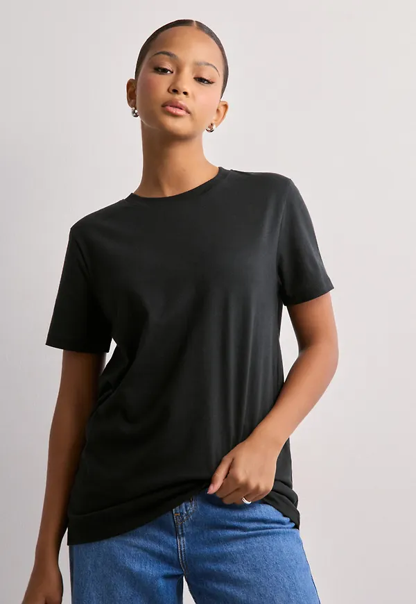 Selected Femme - Svart - Slfmyessential Ss O-Neck Tee Noos