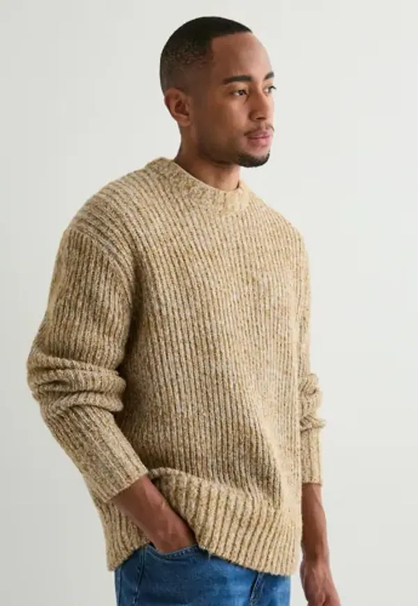 Selected Men Slhchicago Ls Knit Relaxed Crew Nec Stickade tröjor Beige