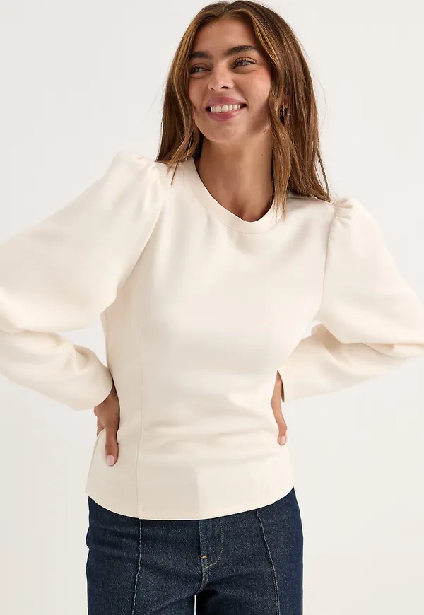 Shaped Puff Sleeve Top