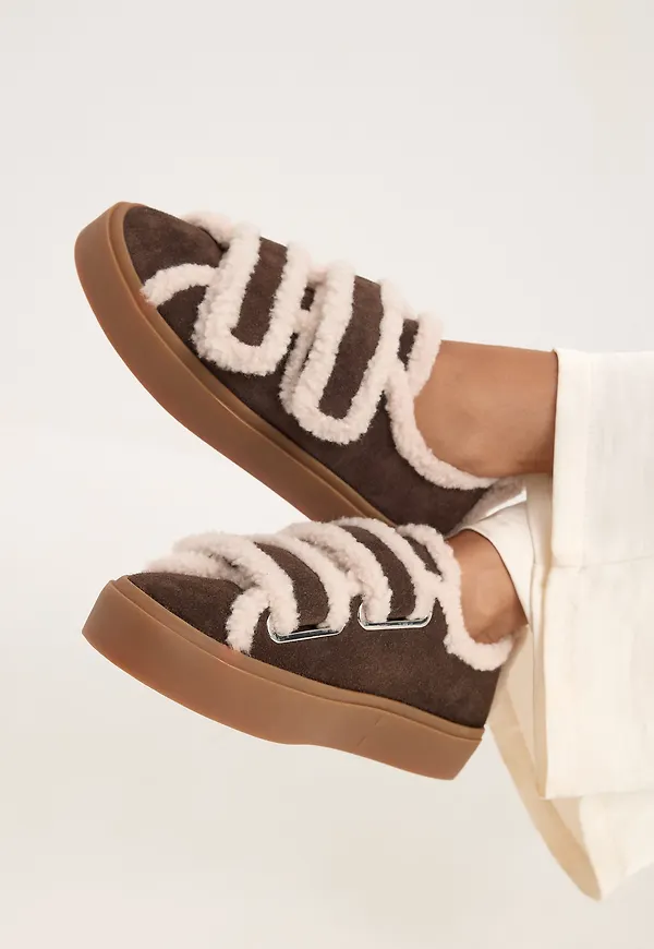Shearling Low Velcro Sneaker