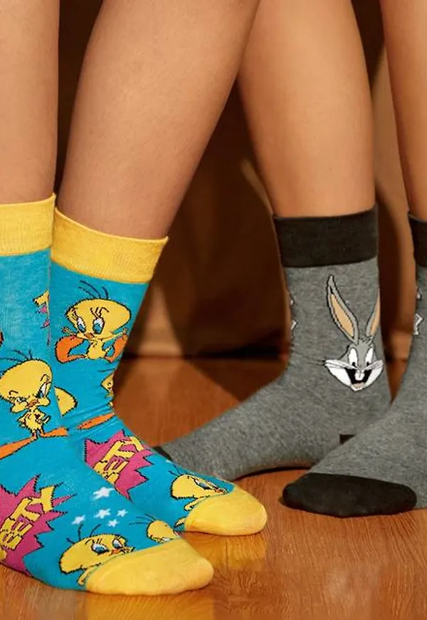 Shein 2pairs Cartoon & Letter Graphic Crew Socks