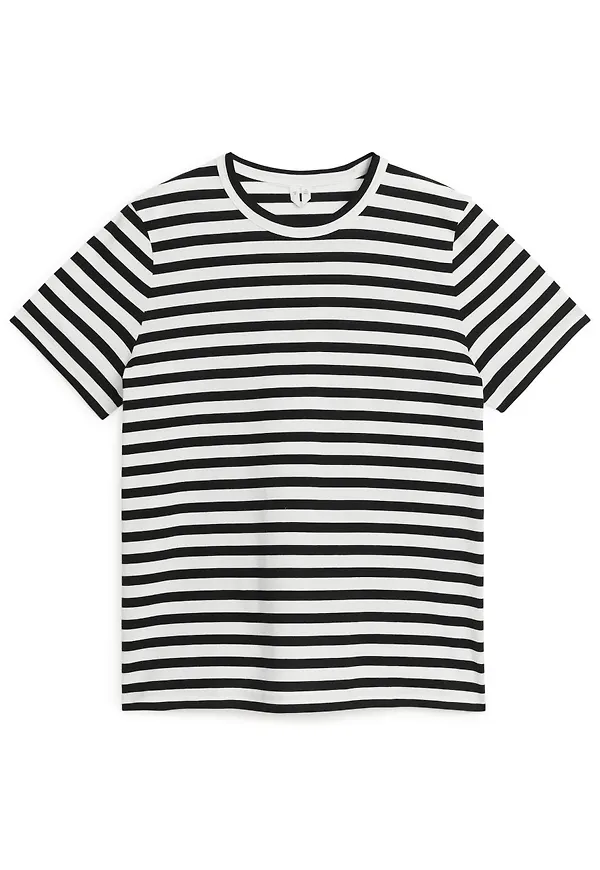 Short-Sleeve T-Shirt - Black