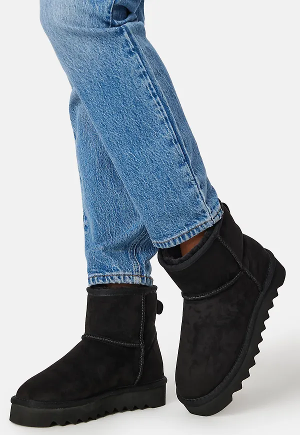Short Boots