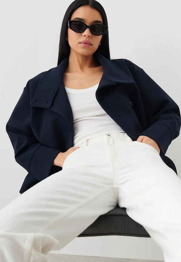 Short felt jacket