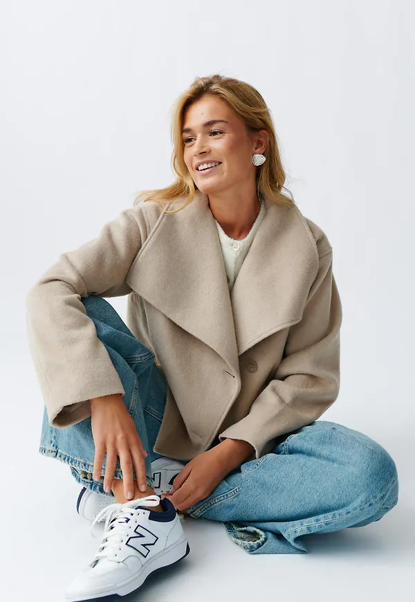 Short jacket