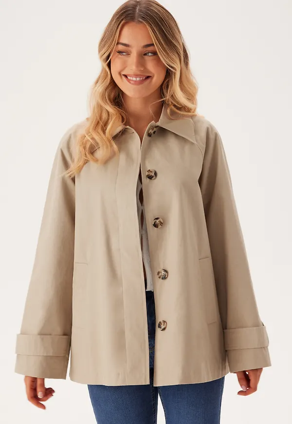 Short Raglan Jacket