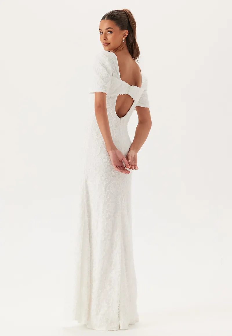 Short Sleeve 3D Floral Wedding Gown