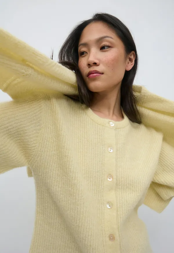 Gina Tricot - Short sleeve knitted cardigan - koftor & cardigans - Gul - XS - Dam