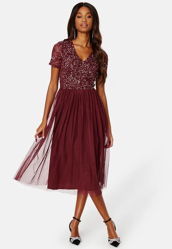 Short Sleeve Sequin Embellished Midi Dress