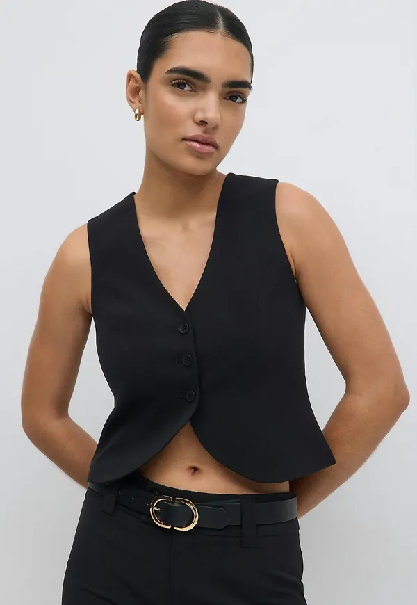 Short v-neck vest