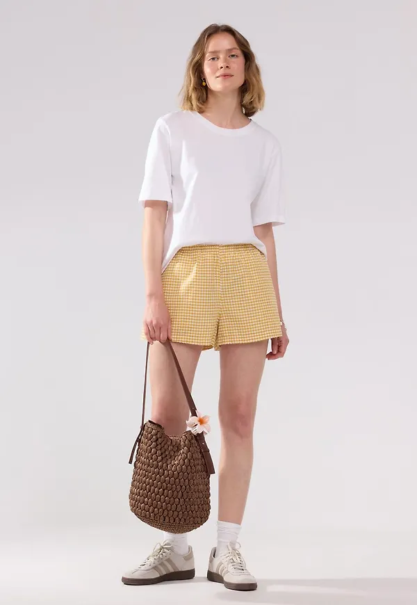 Shorts i bäckebölja