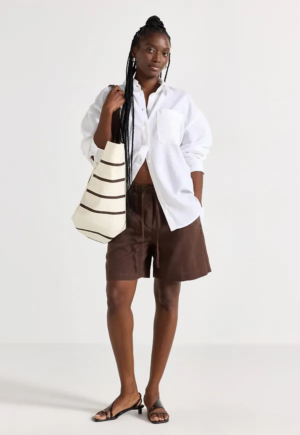 Shorts i linneblandning