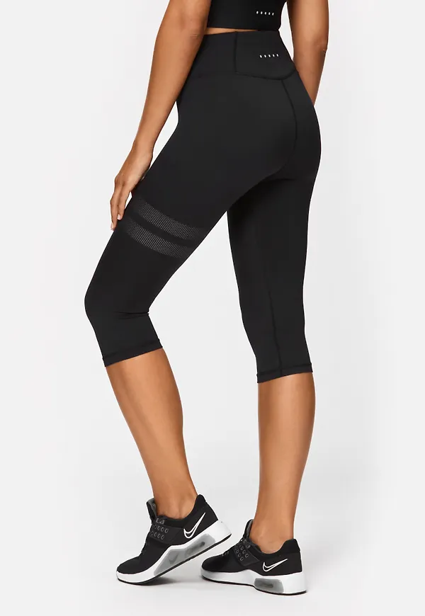 Signature Capri Tights