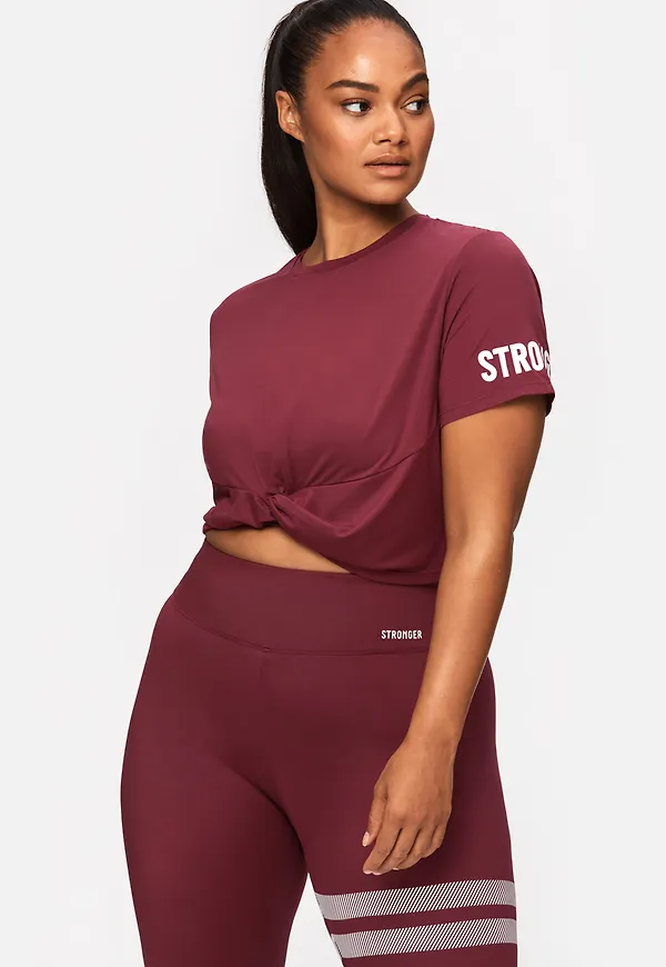 Signature Knot Tee Zinfandel