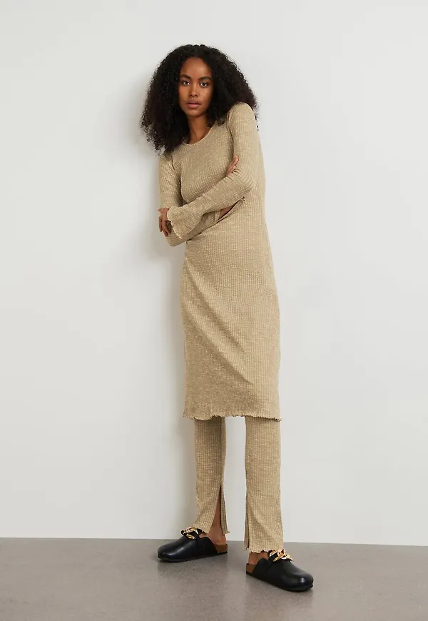 Signe rib dress